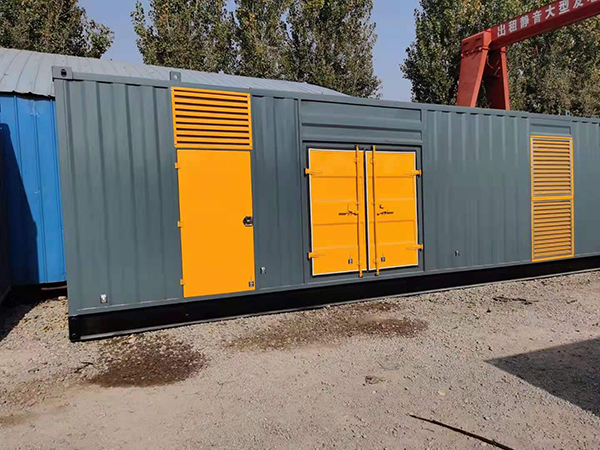 光泽300kw 柴油发电机组用多大的空气开关？