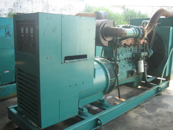 光泽租赁发电机- 发电机碳刷磨损的原因是什么