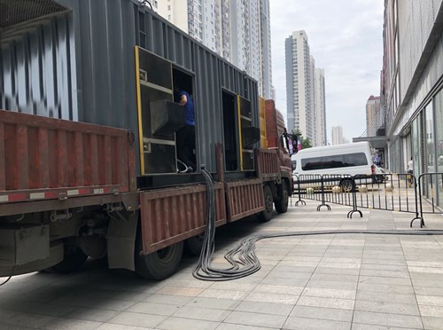 光泽冷却液不足的情况下如何检查柴油发电机组？