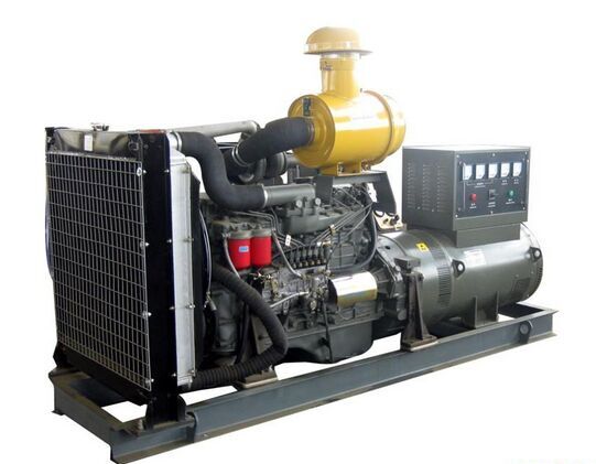 光泽汽油发电机组冬季保养时，燃油系统需要注意什么？