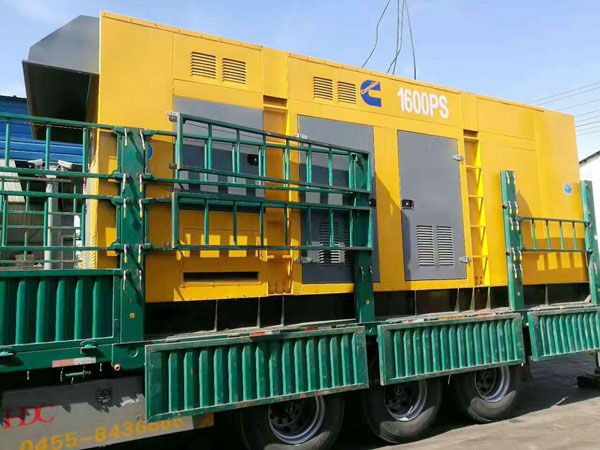 光泽测量水冷式机油散热器密封件尺寸时的注意事项有哪些？