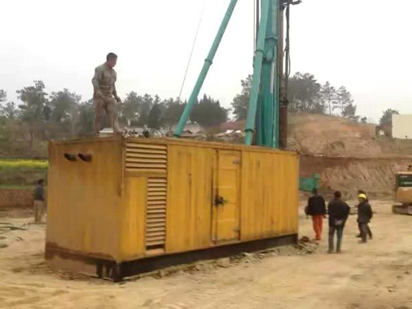 光泽如何判断水冷式机油散热器密封件是否需要更换？