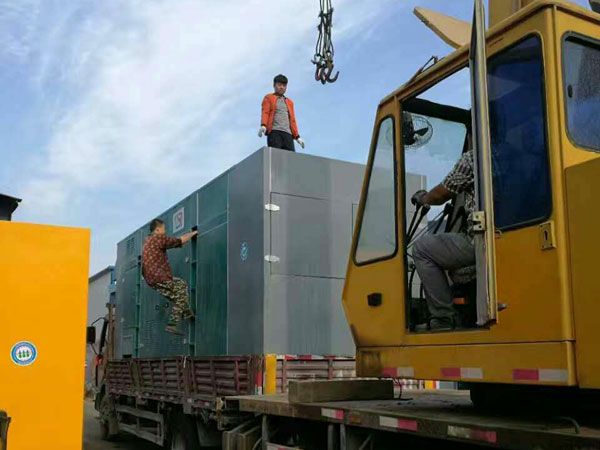 光泽更换水冷式机油散热器密封件的操作流程是怎样的？